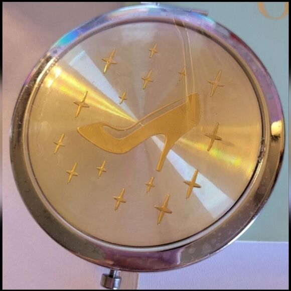 🔥 Cinderella Magic🏰 compact necklace Tiara barrette eyelashes - Picture 10 of 12